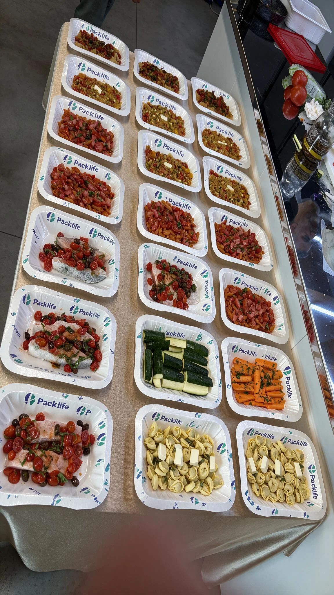 Pasti pronti in vaschette cellulosiche Packlife per il Microwave Cooking System